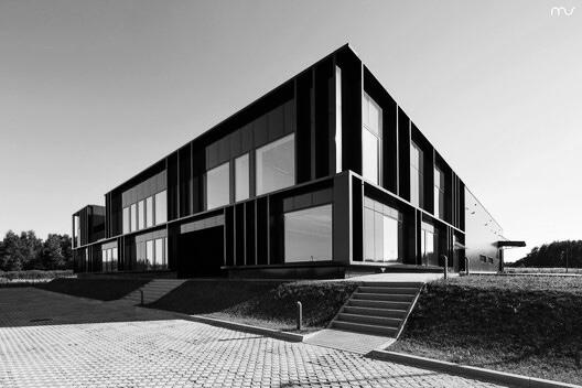 TRAINING BASE (REMOTE)